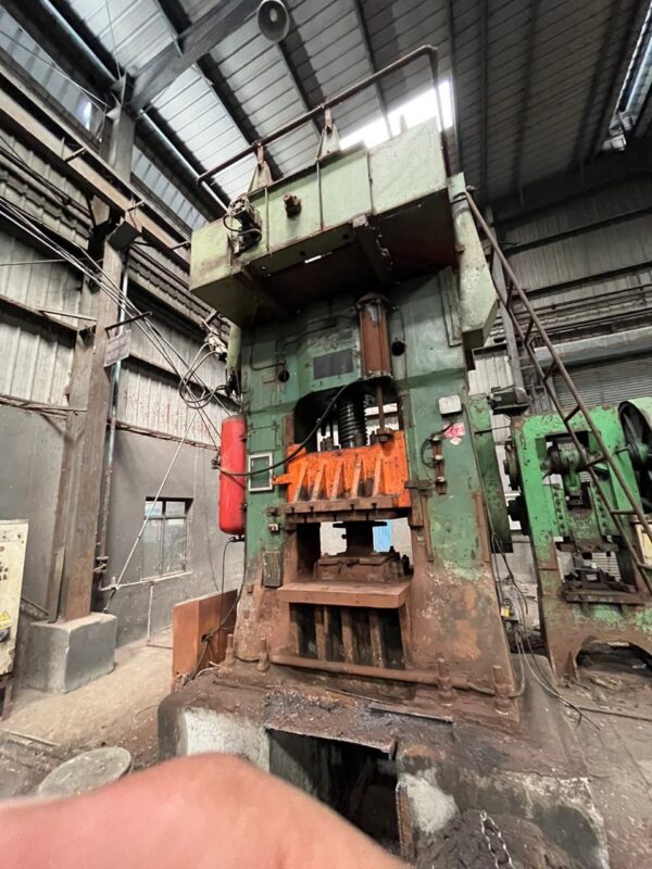 SCREW PRESS 600 TONS - Image 2