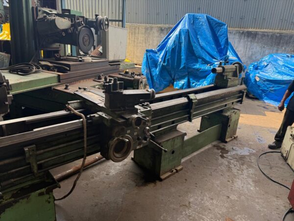 LATHE HMT NH 26 3 METER X 520 - Image 3