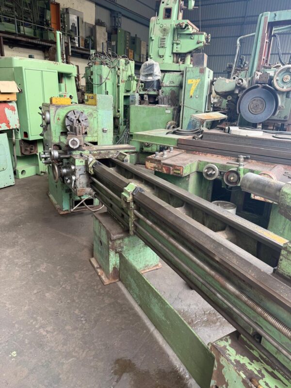 LATHE HMT NH 26 3 METER X 520