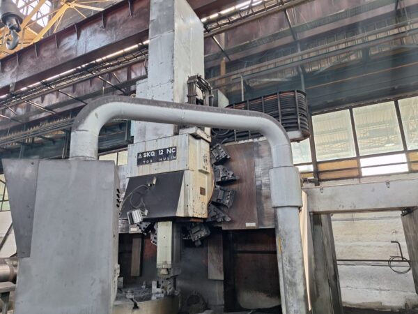 VTL TOS SKQ 12 CNC - Image 9