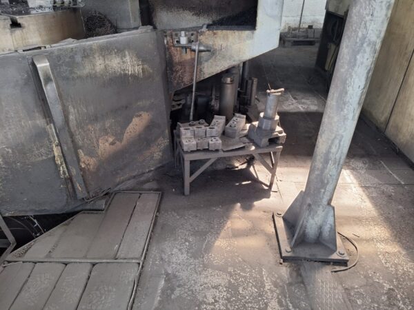 VTL TOS SKQ 12 CNC - Image 7