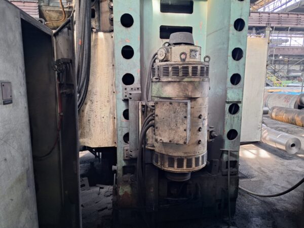 VTL TOS SKQ 12 CNC - Image 12