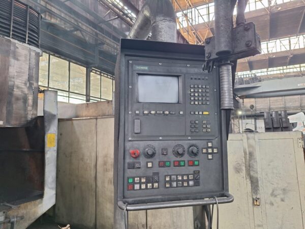VTL TOS SKQ 12 CNC - Image 5