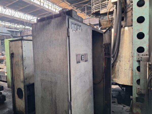 VTL TOS SKQ 12 CNC - Image 13