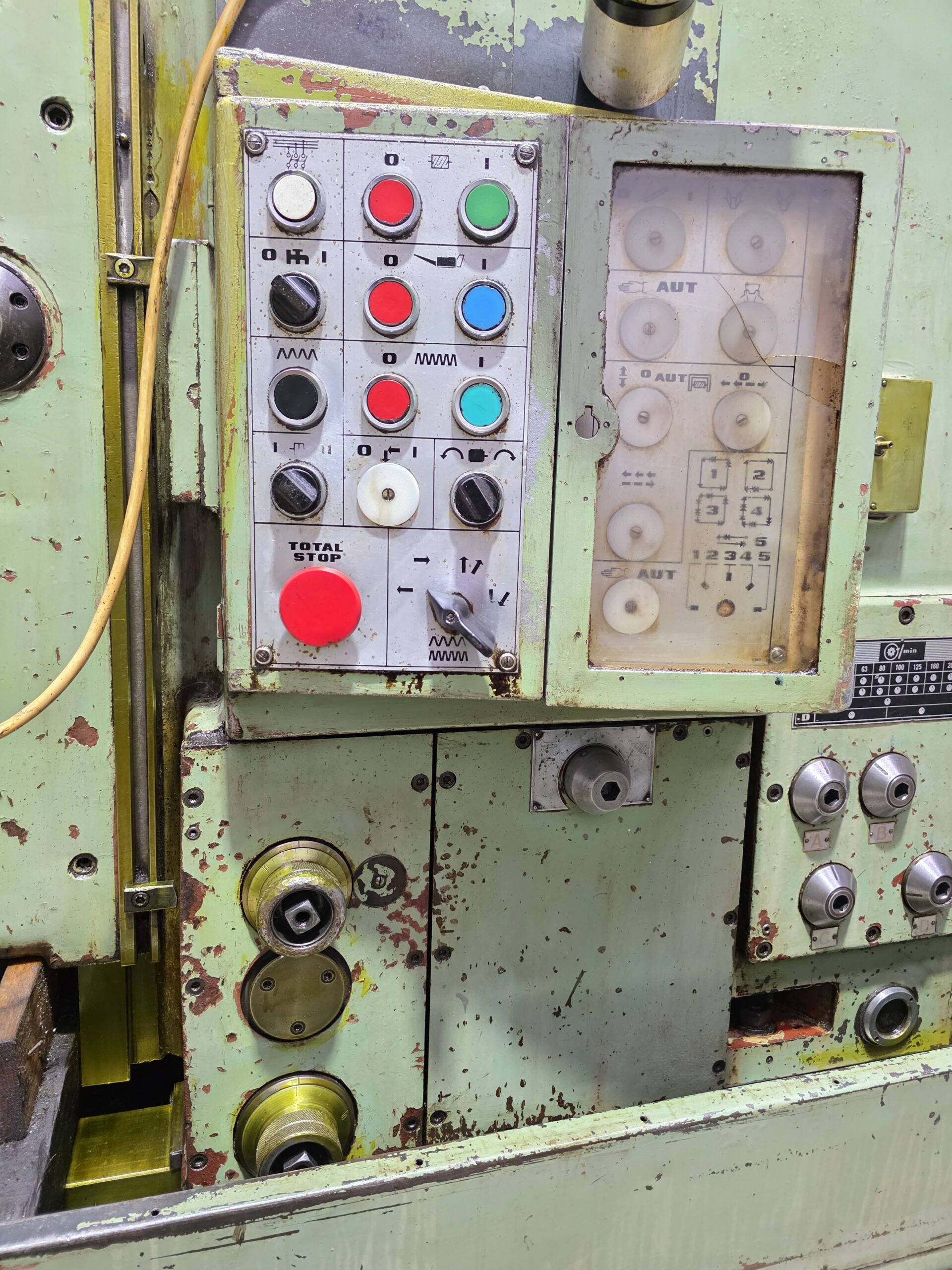 TOS OF71 GEAR HOBBING MACHINE - Image 4