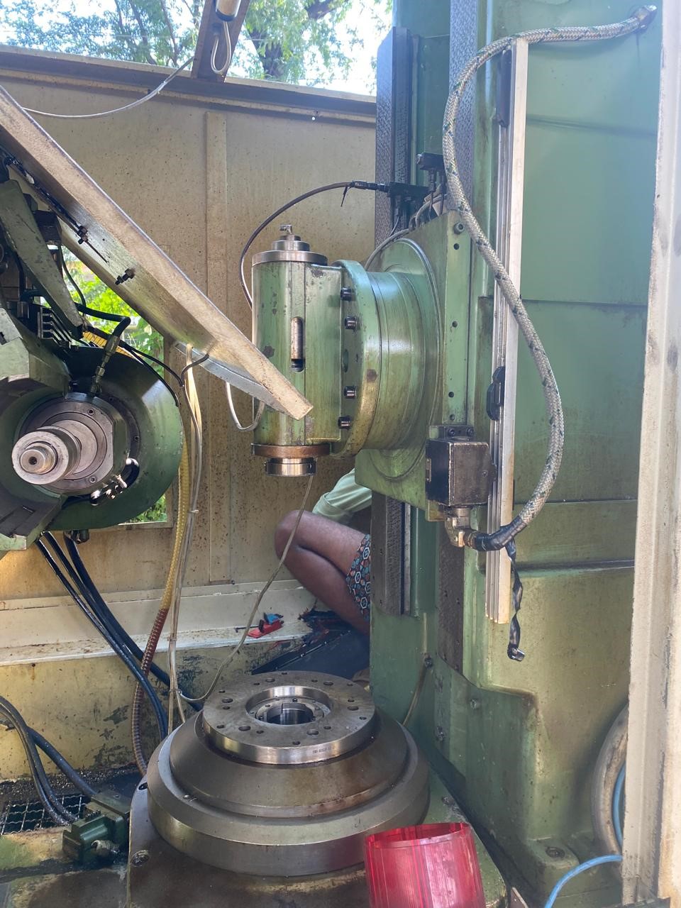 PFAUTER GEAR HOBBER PA 220 - Image 3